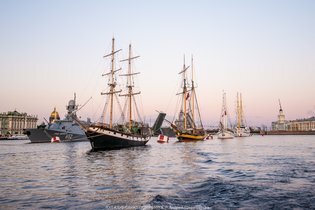 Парусники Яхт-клуба Санкт-Петербурга готовятся к празднованию Дня ВМФ 